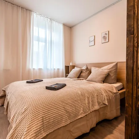 Apartment Cosy Altstadt- Parkplatz-garten-wlan *